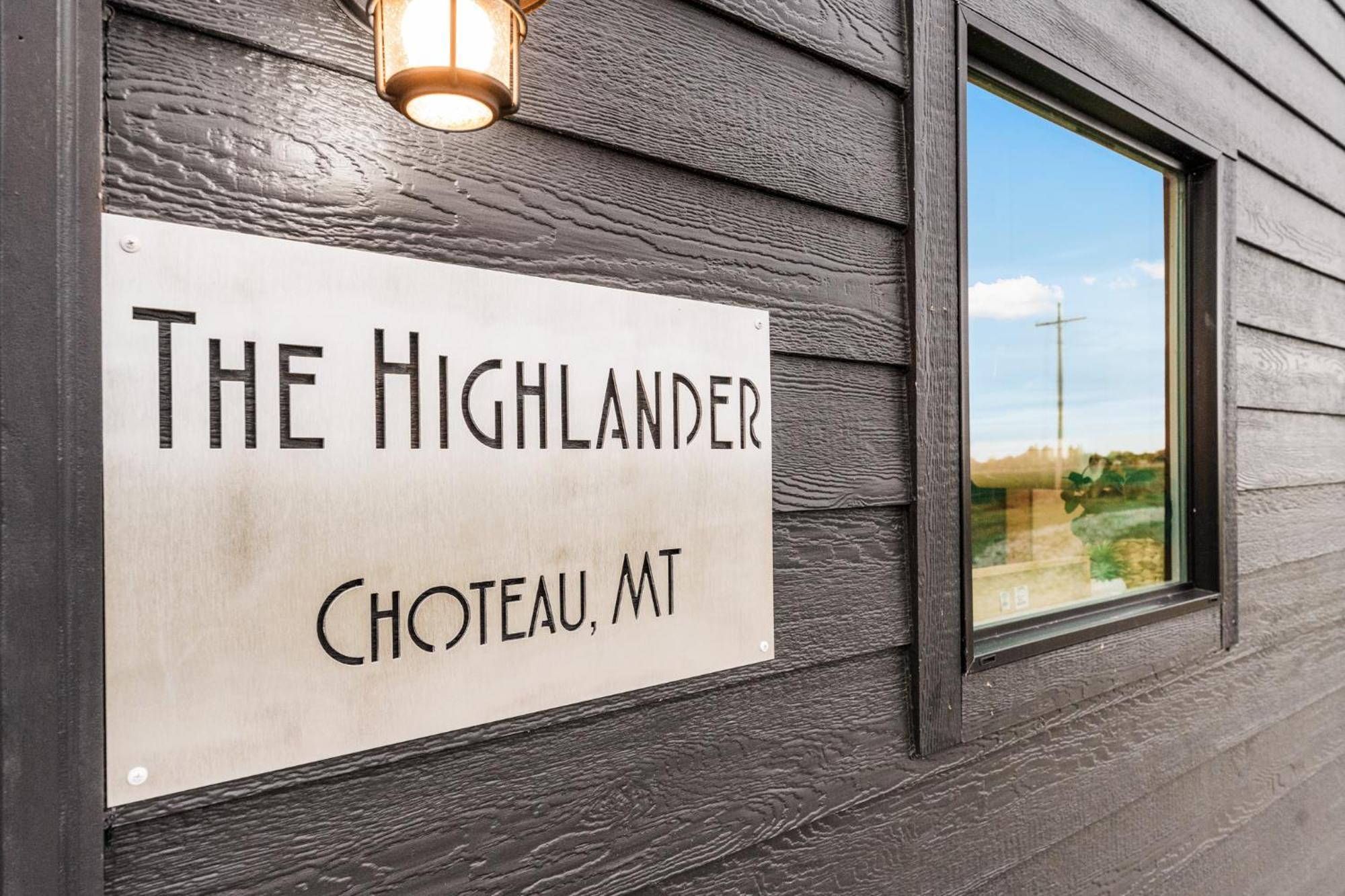 Modern Tiny Cabin, With Hot Tub In Choteau Mt Exterior photo